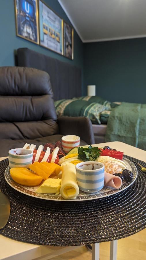 3 Rooms - Zimmervermietung Naehe Flughafen Ber - Gratis Wlan, Parken & Netflix Berlin Luaran gambar